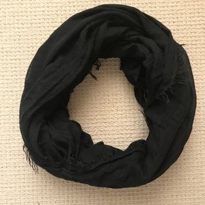 Black Circle Scarf